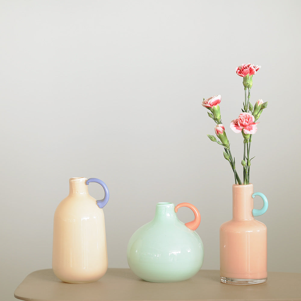   tenera フラワーベース やさしく空間になじむ、ふっくらとしたフォルムと淡い色合いの