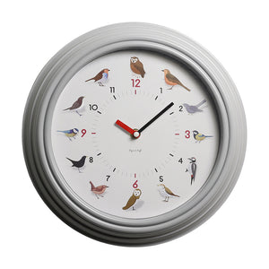 様々な動物たちの可愛らしい鳴き声が響き渡るユニークな掛け時計 TICKY TACKY CLOCK（ティッキー タッキー クロック）