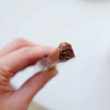 画像をギャラリービューアに読み込む, 甘いチョコレートとさっくりとしたクッキーを一口で楽しめる TREETOBAR（トリトバ）ミルクバー
