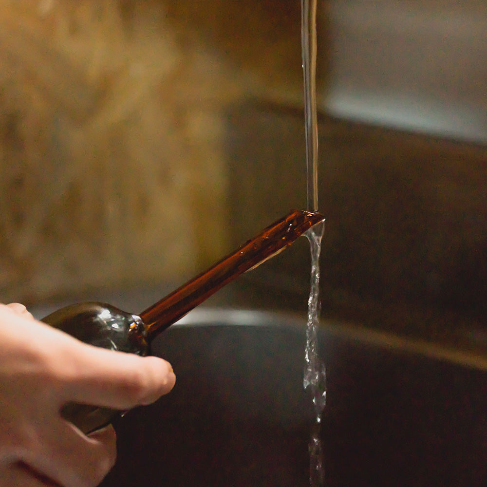 水やり後、土の水分が不足したら自動的に水が排出される TWO