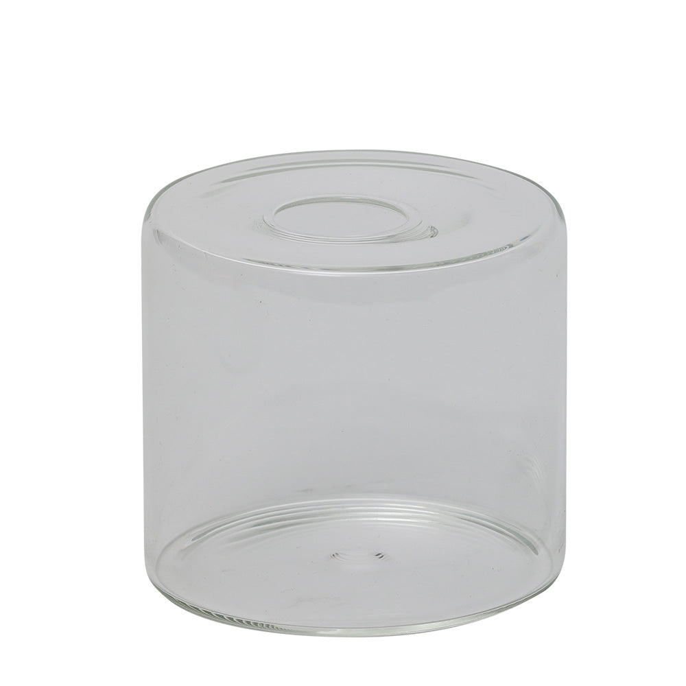 口もとまでたっぷりと水を注ぐと水の柱のようになるフラワー