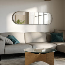 画像をギャラリービューアに読み込む, 丸みを帯びた縦長フォルムが特徴の高さ157cmの大型ピルミラー Umbra（アンブラ）フーバ ピル ミラー 157x45cm
