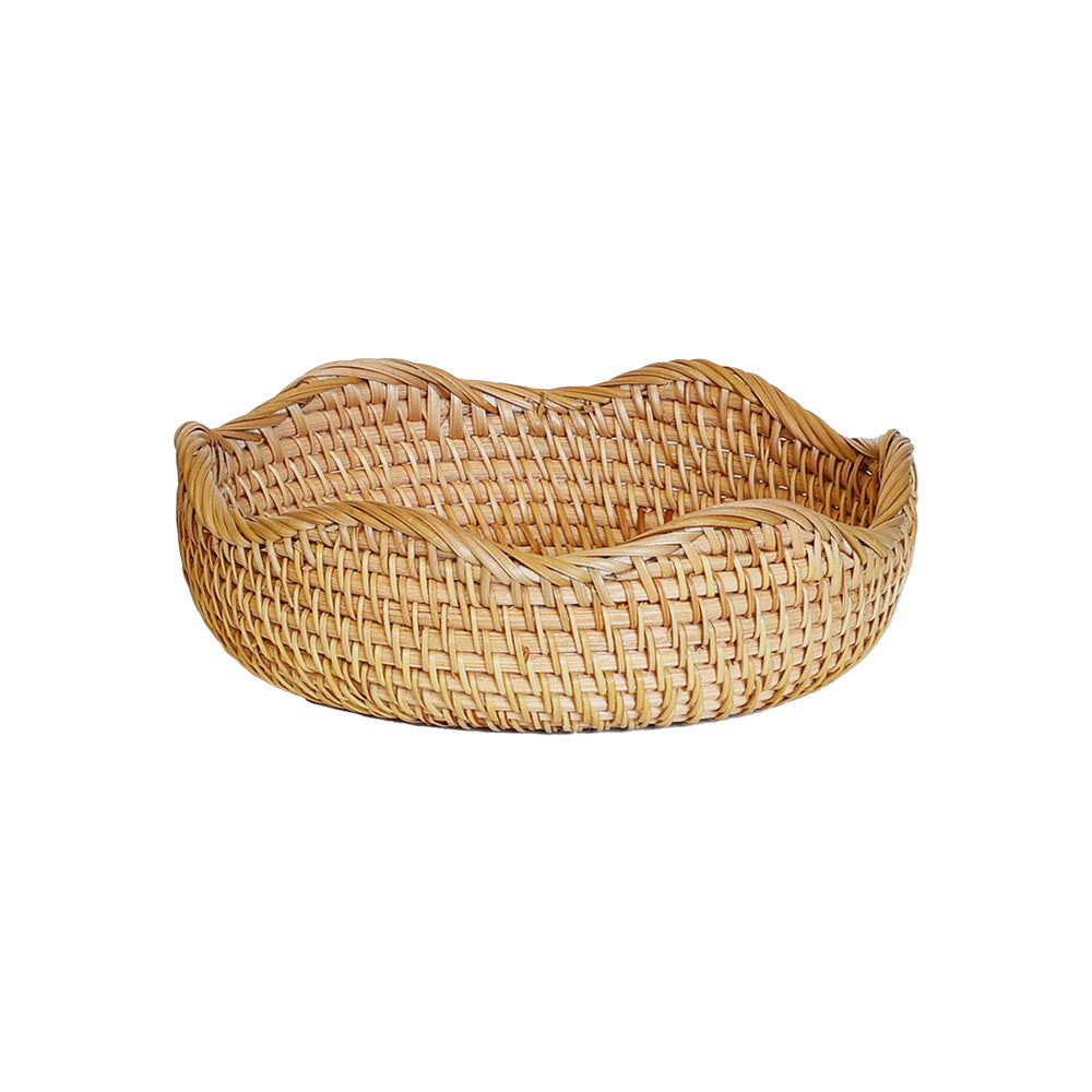 しなやかな編み目がやさしく映えるラタンバスケット WAFFEL'S BASKET