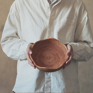 柔らかい曲線と天然素材の温かみのあるラタン素材の籠 WAFFEL'S BASKET（ワッフルズ バスケット）