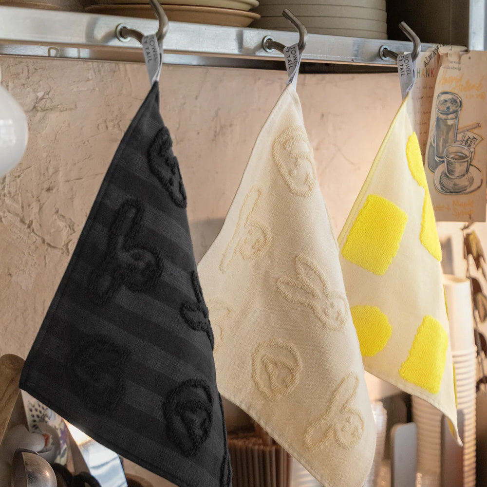 専用パッケージ入り WARMGREY TAIL の HAND CLOTH（ハンドクロス