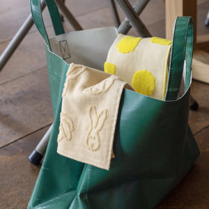 専用パッケージ入り WARMGREY TAIL の HAND CLOTH（ハンドクロス）