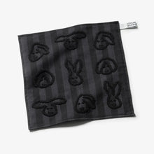 画像をギャラリービューアに読み込む, 専用パッケージ入り WARMGREY TAIL の HAND CLOTH（ハンドクロス）
