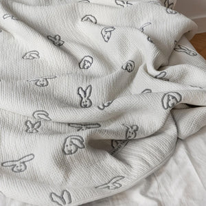 通気性が良く肌触りがいいブランケット WARMGREY TAILのBUNNY BUNNY COTTON MODAL BLANKET
