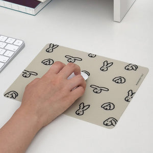 ラビットイラストのマウスパッド WARMGREY TAIL の BUNNY BUNNY MOUSE PAD