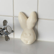 画像をギャラリービューアに読み込む, 敏感肌もしっとり健やかに保つ石鹸 WARMGREY TAIL のBUNNY BUNNY RELIEF SOAP
