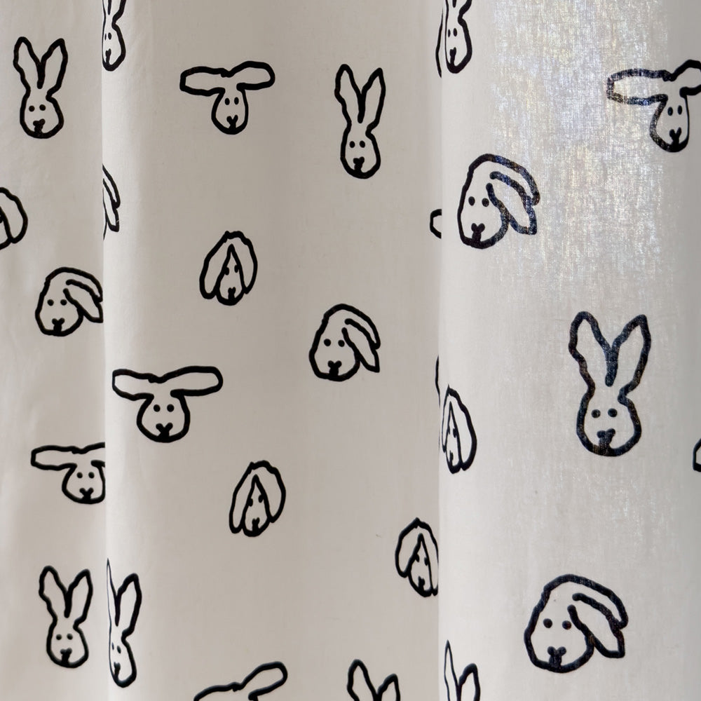 WARMGREY TAIL うさぎ柄 のれん バニーバニー ドアカーテン WARMGREY TAILのDOOR CURTAIN（ドアカーテン） – MAG. online shop