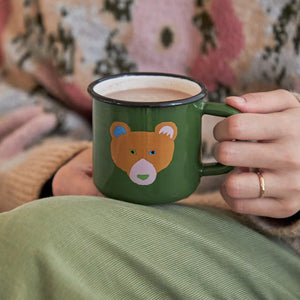どんな場面でも使える琺瑯製マグカップ WARMGREY TAIL の ENAMEL MUG CUP（エナメル マグカップ）