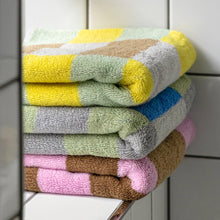 画像をギャラリービューアに読み込む, 耐久性に優れ毛羽立ちも少ない WARMGREY TAIL の FACE TOWEL（フェイスタオル）
