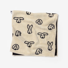 画像をギャラリービューアに読み込む, 耐久性に優れ毛羽立ちも少ない WARMGREY TAIL の FACE TOWEL（フェイスタオル）

