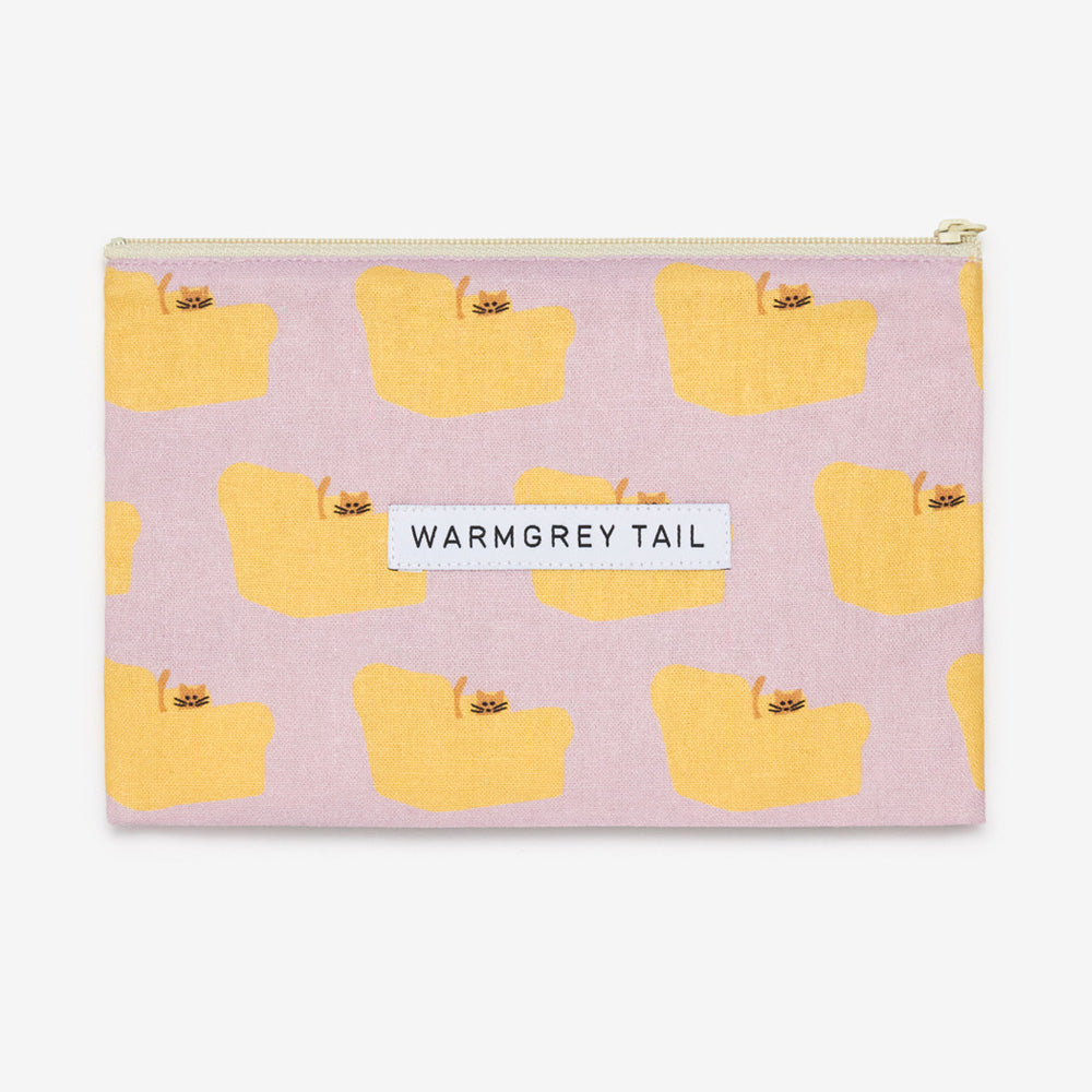 フラットな形状で使えば使うほど馴染むリネン素材のポーチ WARMGREY TAIL の FLAT POUCH