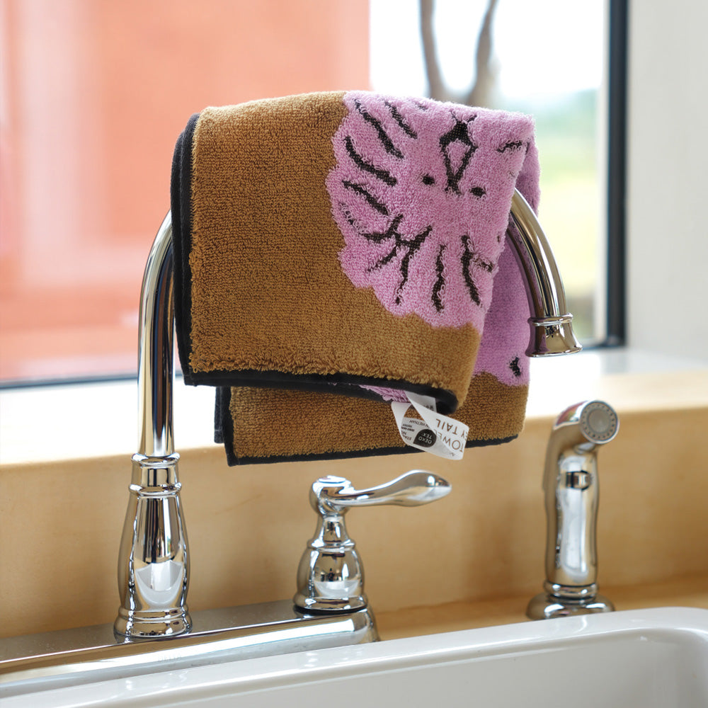 耐久性に優れ 毛羽立ちも少ない WARMGREY TAIL の HAND TOWEL（ハンド