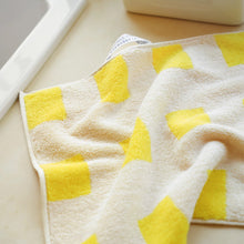 画像をギャラリービューアに読み込む, 耐久性に優れ 毛羽立ちも少ない WARMGREY TAIL の HAND TOWEL（ハンドタオル）
