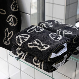 耐久性に優れ 毛羽立ちも少ない WARMGREY TAIL の HAND TOWEL（ハンドタオル）