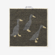 画像をギャラリービューアに読み込む, 耐久性に優れ 毛羽立ちも少ない WARMGREY TAIL の HAND TOWEL（ハンドタオル）
