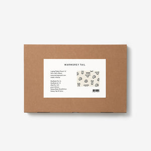 ノートパソコン、タブレット用ナイロンポーチ WARMGREY TAIL の LAPTOP / TABLET NYLON POUCH（ラップトップ タブレット ナイロン ポーチ）