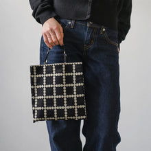 画像をギャラリービューアに読み込む, ミニサイズのトートバッグ WARMGREY TAILのMINI BAG
