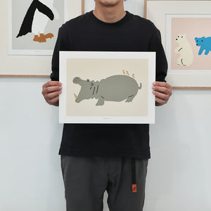 シルクスクリーンのように鮮やかな WARMGREY TAIL の ポスター