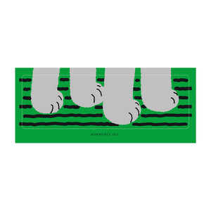 イラストに沿って型抜かれているホワイトコーティングステッカー WARMGREY TAIL の STICKER（ステッカー）