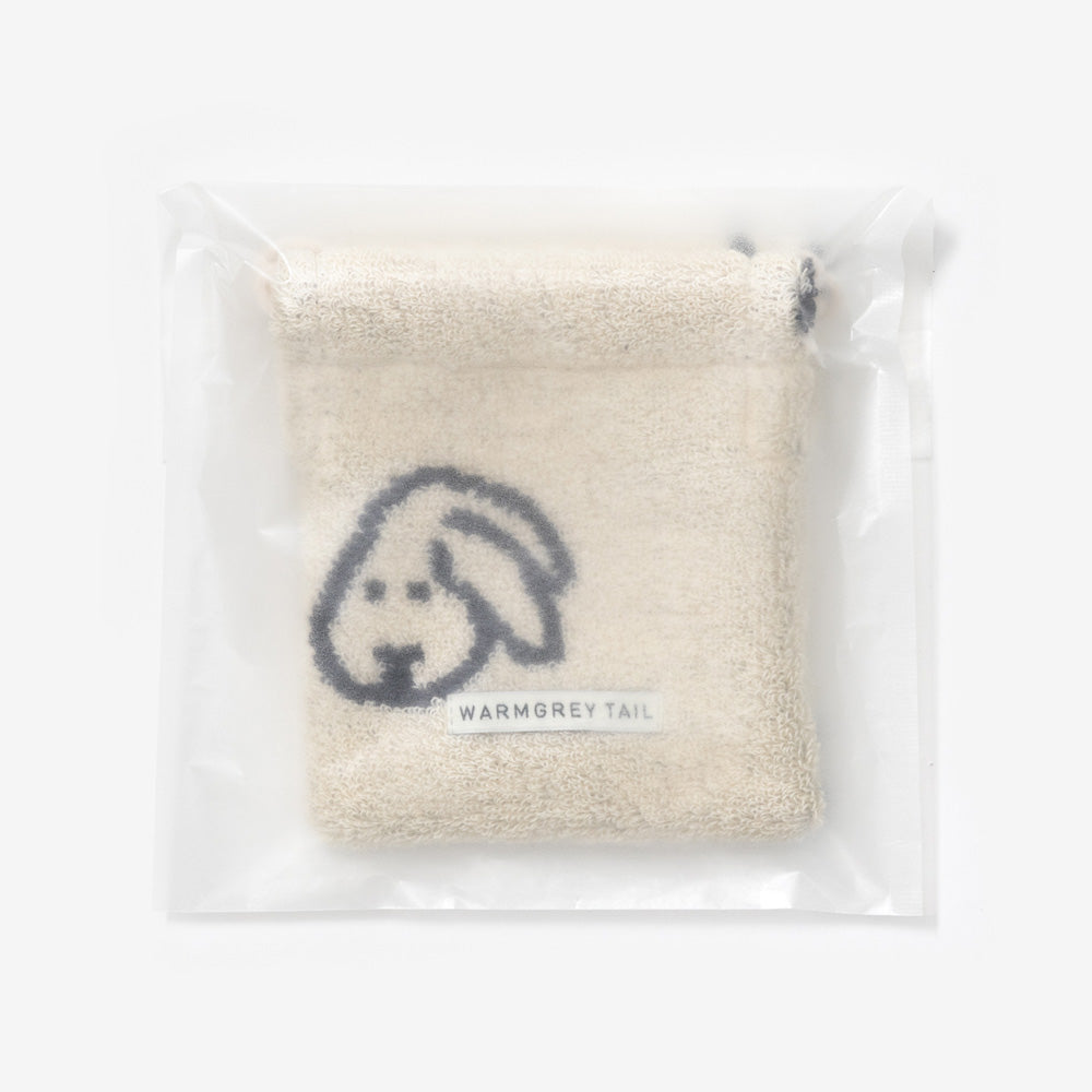 1つ1つデザインが異なるミニサイズの紐付きポーチ WARMGREY TAIL の