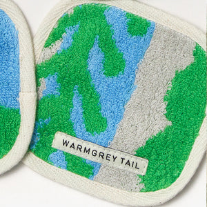 1つ1つデザインが異なる WARMGREY TAIL の TOWEL COASTER（タオルコースター）