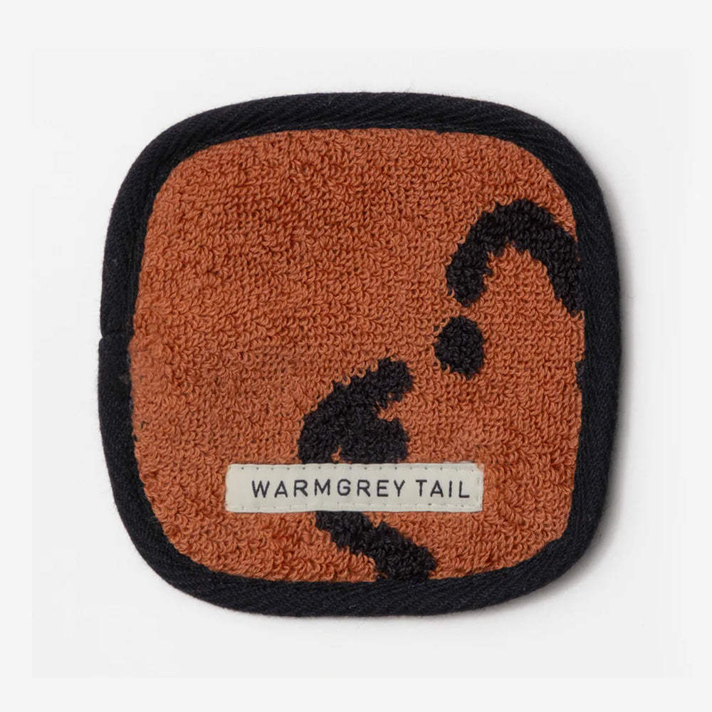 1つ1つデザインが異なる WARMGREY TAIL の TOWEL COASTER（タオル