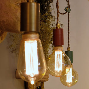 シンプルで活用度の高いライト LONDON Pendant Light