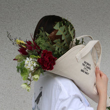 画像をギャラリービューアに読み込む, ドライフラワーや生花を持ち運ぶ ブーケバッグ（カリン）
