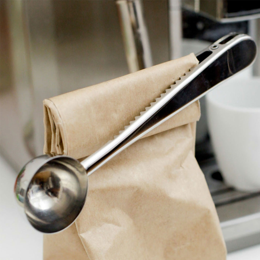 袋にクリップしておけるステンレス製の計量スプーン Cafe Clip（カフェクリップ）