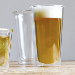 シンプルで整然とした美しさをもつ CAST ダブルウォール ビアグラス 340ml