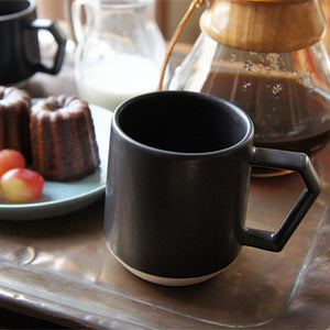 飽きが来ないシルエットのマグカップ CHIPS MUG（チップス マグ）