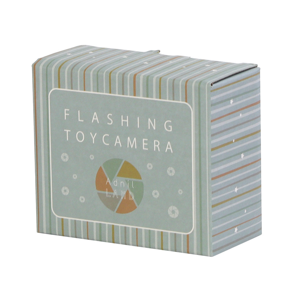 のぞくとプリズムレンズになっている FLASHING TOY CAMERA