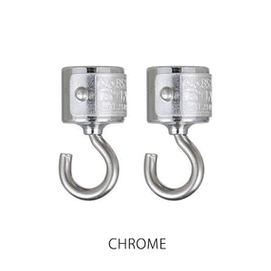 頑固な強力マグネットに、タフなデザインのプレートを配したフックの 2個セット MAGNETIC HOOK SET OF 2（マグネティック フック セット オブ 2）