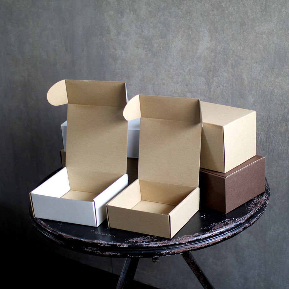 プレゼントを渡す時に便利な紙袋・ギフトボックス – MAG. online