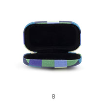 画像をギャラリービューアに読み込む, ちょうどいいサイズのポケットトラベルケース Plaid Travel Case（プレイドトラベルケース）
