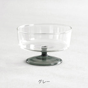 アイスクリームやデザート、果物、前菜などを盛り付けるのにぴったりの脚付きスコングラス　スコン アイスクリームグラス