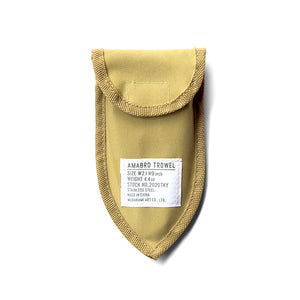 ステンレス製の折りたたみスコップ TROWEL（トロエル）